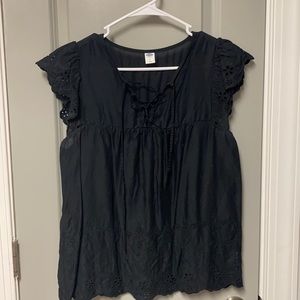 Black short sleeved shirt